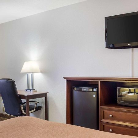 Quality Inn Oacoma - Chamberlain Bagian luar foto